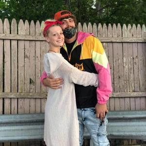 Meet your Posher, Devin